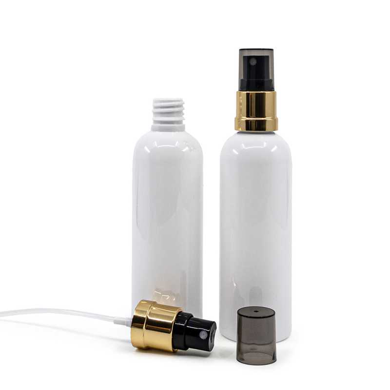 Weiße Kunststoffflasche, 18/410, gold-schwarzer Sprühkopf, rauchfarbener Überkappe, 100 ml