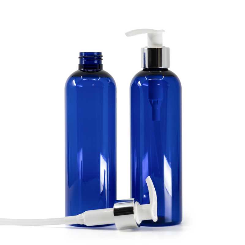 Blaue Kunststoff-Flasche, weiße Lotion-Pumpe mit glänzendem Silberkragen, 250 ml