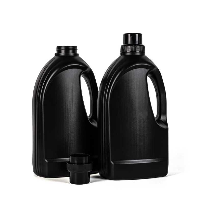 Schwarze Kunststoffflasche für Weichspüler, schwarzer Verschluss, Typ 2, 1,5 l