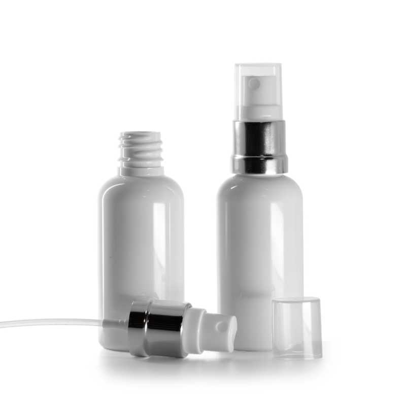 Weiße Plastikflasche, silberweißes Spray, 50 ml