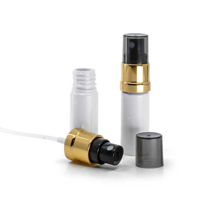 Weiße Kunststoffflasche, schwarz-goldener Sprühzerstäuber, rauchfarbene Überkappe, 10 ml