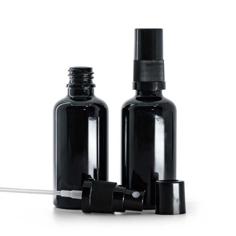 Schwarz glänzende Glasflasche, schwarzer Feinzerstäuber, schwarzer Überkappe, 50 ml
