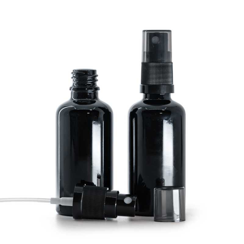 Glasfläschchen, schwarz glänzend, schwarzer Sprühzerstäuber, rauchfarbene Überkappe, 50 ml