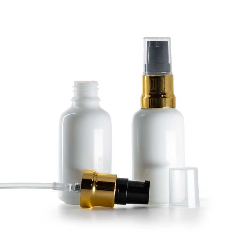 Weißes Glasfläschchen, glänzende gold-schwarze Pumpe mit klarer Kappe, 30 ml