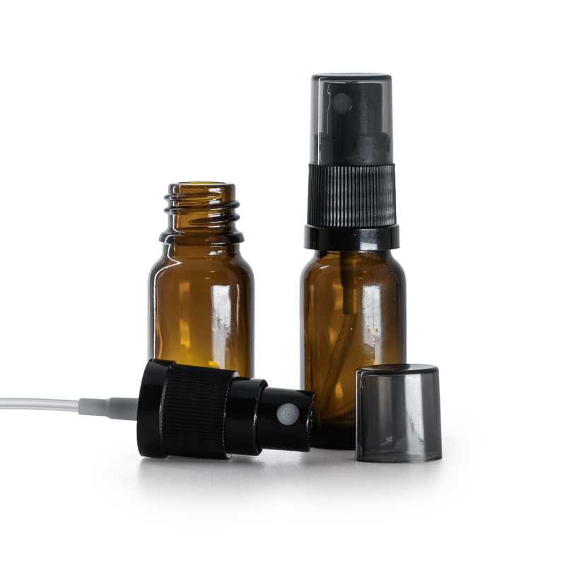 Braunes Glasfläschchen, schwarzer Sprühzerstäuber, rauchfarbene Überkappe, 10 ml
