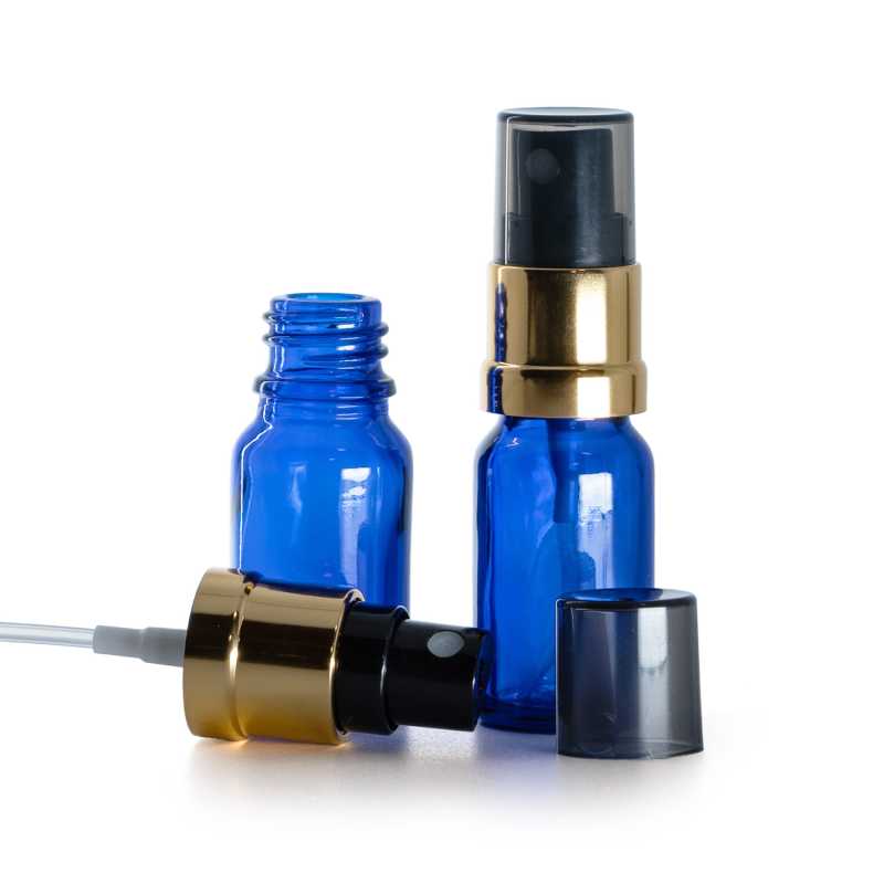 Blaues Glasfläschchen, schwarz-goldener Zerstäuber, rauchfarbene Überkappe, 10 ml