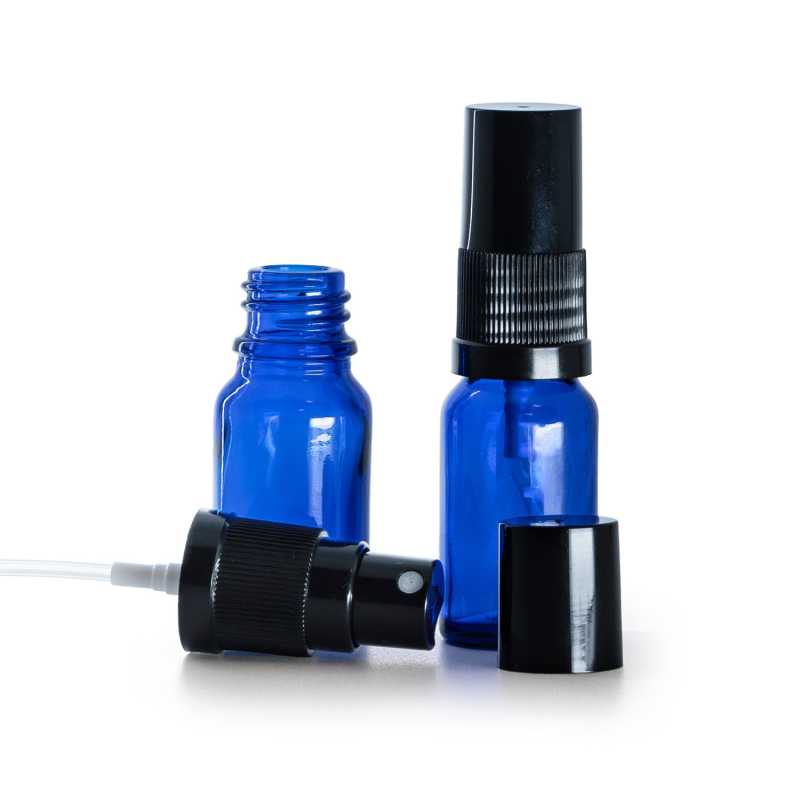 Blaue Glasflasche, schwarzer Feinzerstäuber, schwarzer Überkappe, 10 ml