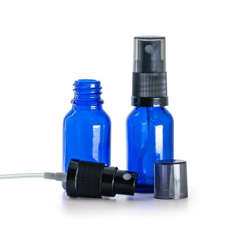 Blaues Glasfläschchen, schwarzer Sprühzerstäuber, rauchfarbene Überkappe, 15 ml