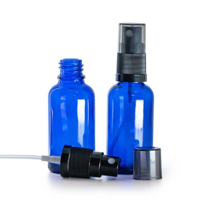 Blaues Glasfläschchen, schwarzer Sprühzerstäuber, rauchfarbene Überkappe, 30 ml