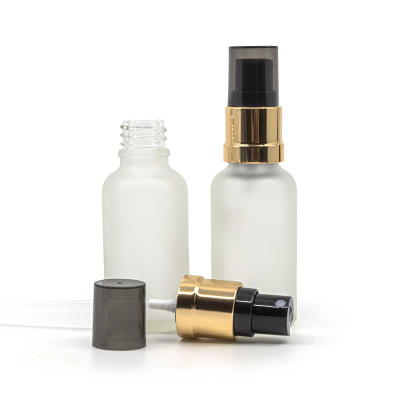 Klarglasfläschchen mattiert, schwarz-goldener Sprühzerstäuber, rauchfarbene Überkappe, 30 ml