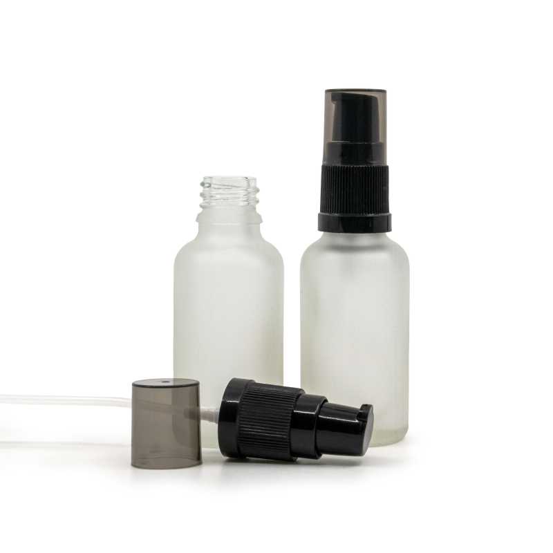 Transparentes mattes Glasfläschchen, Lotionpumpe mit rauchfarbener Überkappe, 30 ml