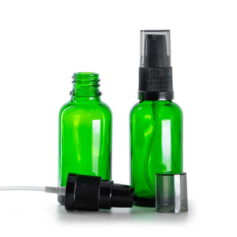 Grünes Glasfläschchen, Lotionpumpe mit rauchfarbener Überkappe, 30 ml
